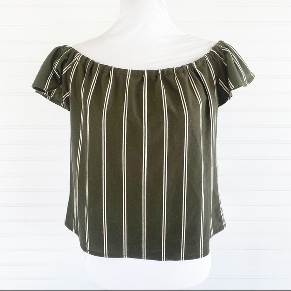 Striped short sleeve blouse Size Large - Picture 1 of 6
